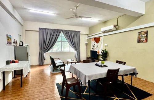 Pontian House | Di Tambak Homestay