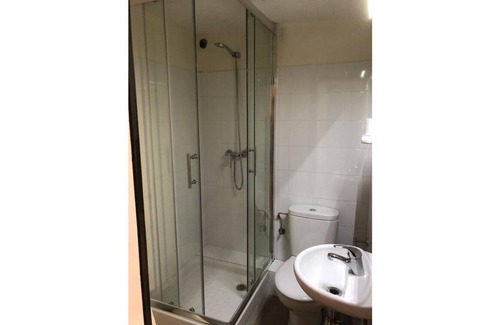 Puigcerda Bed & Breakfast | Di Verena - Two people (single beds) and private bathroom nr 26