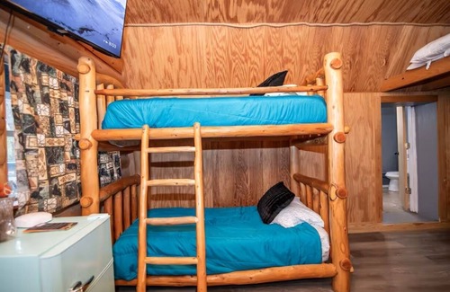 Mc Caskill Resort | Diamond Glamping - Montana Cabin