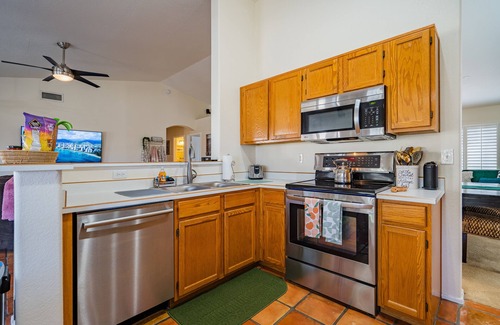 Bell Park House | Diamond in the Desert💎🏝HEATED/COOLED Pool and Spa NO EXTRA CHARGE