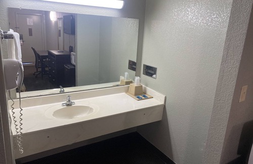 Forrest City Hotel | Diamond Inn