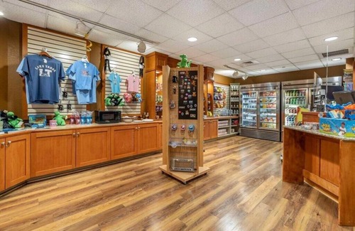 South Lake Tahoe Villa | Diamond Resorts Lake Tahoe Vacation Resort - 2 Bedroom Stand
