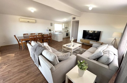 Kilkerran House | Diamond Shores - Entire Home in Balgowan