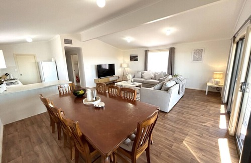 Kilkerran House | Diamond Shores - Entire Home in Balgowan