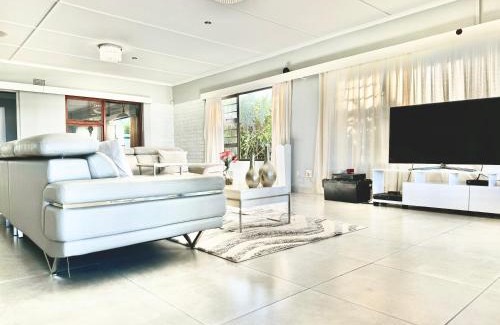 Winterstrand House | Diamond View Guesthouse
