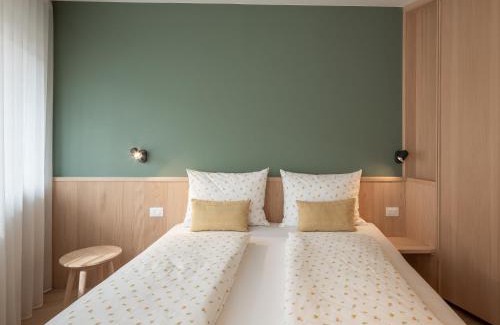Lana Apartment | Dianthus Apartment