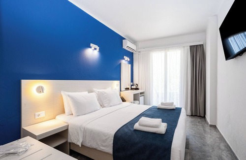 Adelianos Kampos Hotel | Dias by Azul Collection
