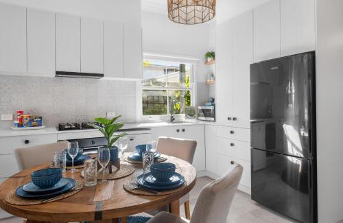 Dicky Beach Apartment | Dicky Beach Original - 2 Bed Downstairs Studio 200m to Beach