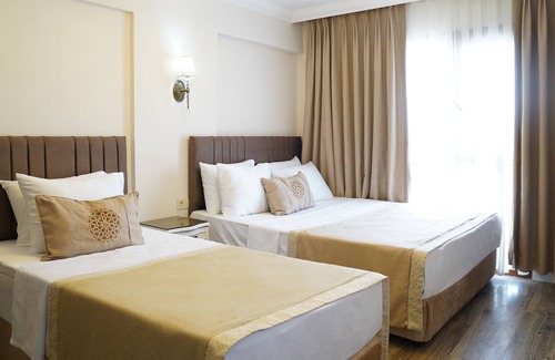 Camlık Mahallesi Hotel | Didim Palace Hotel