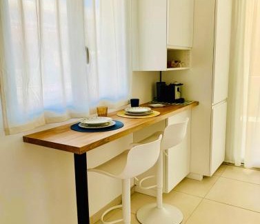 Scoglitti Apartment | DIECI E modern sea apartment