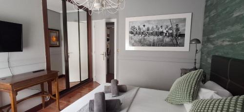 Begona Apartment | Diego's Vintage Apartment