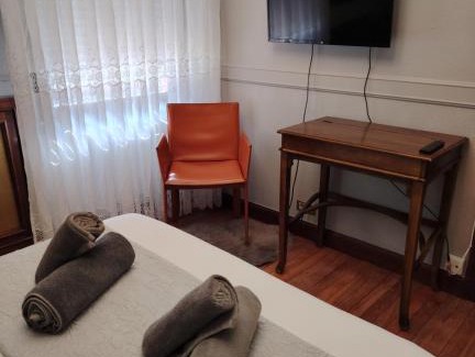 Begona Apartment | Diego's Vintage Apartment