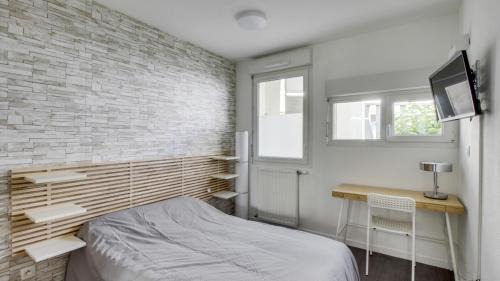 7th Arrondissement Apartment | DIFY Malot - Jean Macé