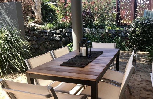 Coffs Harbour House | Diggers Beach Hideaway, Coffs Harbour - Prime beachside location