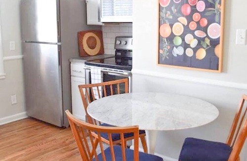 Evansville Apartment | Digs 1: Charming Open Concept 2BDRM, 1st Floor + Parking