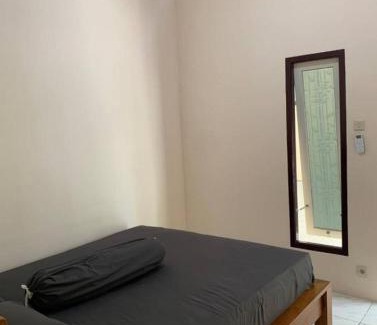 Sigar Penjalin House | Dikky Guest House near Bangsal and Sira