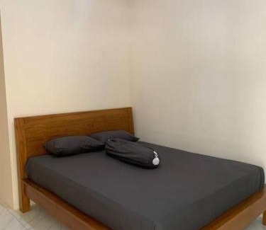 Sigar Penjalin House | Dikky Guest House near Bangsal and Sira