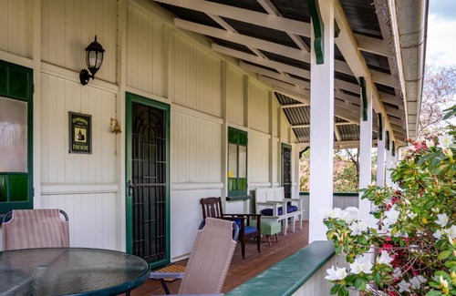 Stanthorpe House | Dillons Cottage