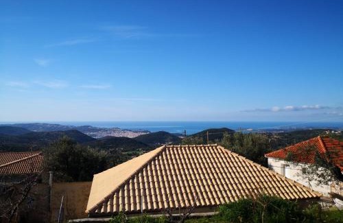 Argostoli Apartment | Dimitra's Homey Apartment