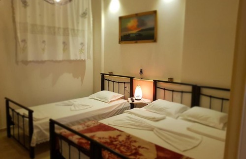 Permet House | Dimitri Guest House