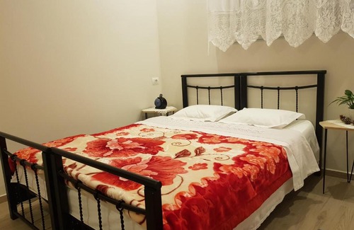 Permet House | Dimitri Guest House