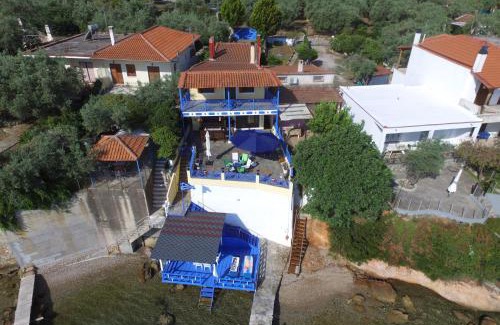 Sourpi House | Dimitris Constantinou