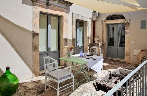 Palazzolo Acreide Historic Centre House | Dimora di Catullo - Ospitalità di Charme