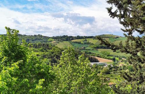 Ripatransone Villa | Dimora Iume 8 pax immersa nel verde
