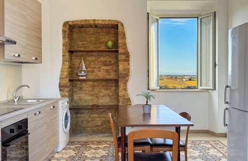 San Vito Chietino Apartment | Dimora MonteMare - One Bedroom Apartment, Sleeps 4