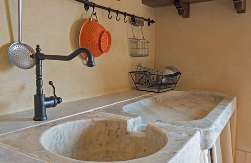 Dogliani House | Dimora nel Borgo charming restored house in a medieval village
