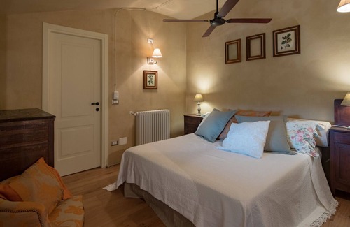 Dogliani House | Dimora nel Borgo charming restored house in a medieval village