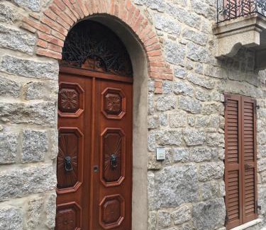 Sa Castangia House | Dimora storica Gallurese vicino al Lago