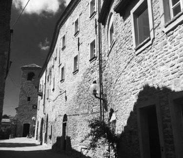 Cerretto Langhe House | Dimora Storico Romantica Il Sole E La Luna