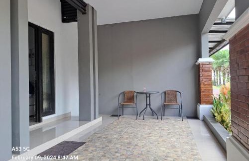 Banguntapan House | Dinanti Homestay1