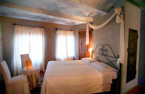 Neviglie House | Dindina Agriturismo