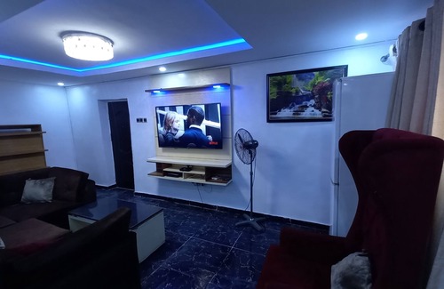 Surulere Apartment | Dinero Emerald Apartment - Surulere