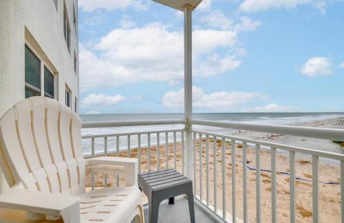 South Patrick Shores Apartment | Direct Beach Access and View Satellite Beach Condo!