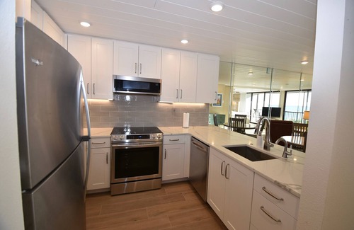 Sanibel Condo | Direct Beach Front -20 Ft to Beach- Sundial Resort Largest 1 Bedroom
