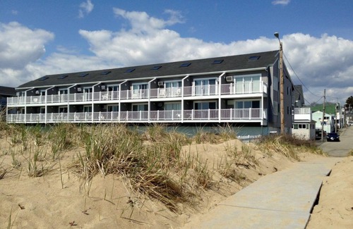 Old Orchard Beach Condo | Direct Beachfront Condo
