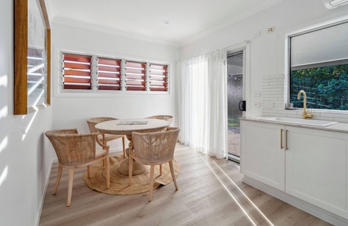 Wonga Beach Villa | Direct Beachfront Spacious 5-bedroom villa in beautiful Wonga Beach with WIFI