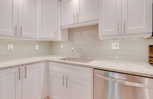 Sanibel Condo | Direct Gulf Front ! Completely Renovated Modern 2 Bedroom !