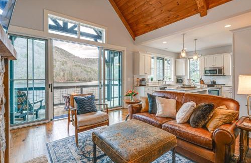 Bear Lake Reserve House | Direct Lake Access and Fire Pit Tuckasegee Cottage!