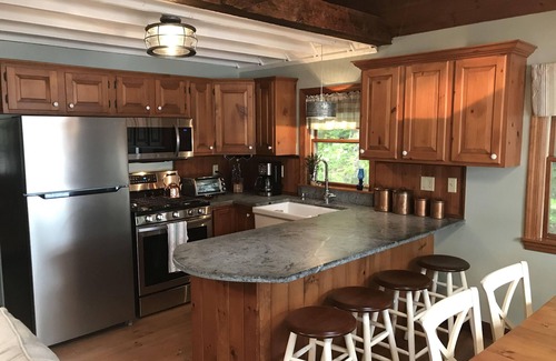 South Effingham Cottage | Direct Lakefront. Swim/Fish/Kayak/Hike/Relax White Mountains & NH Lakes Region.