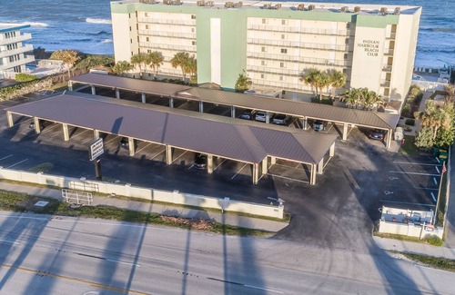 Seacoast Shores Condo | Direct Ocean View Condo w/Extra Large Balcony & Heated Pool