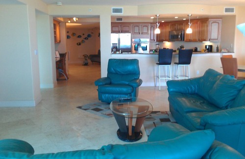 Cocoa Beach Condo | Direct Ocean 3 bed, 3 1/2 bath