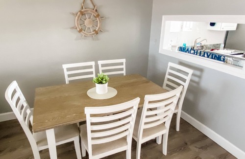 New Smyrna Beach Condo | Direct Ocean Front Cozy Condo with Pool - Amazing View!