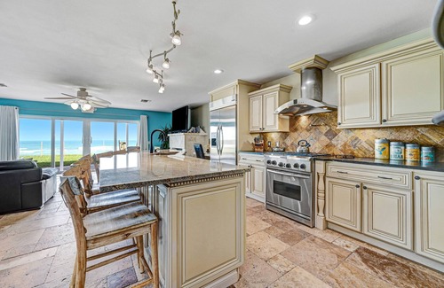 Melbourne Beach House | Direct Oceanfront Heavenly Retreat, fully licensed 6465
