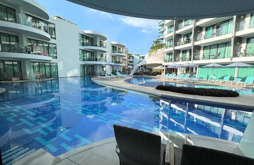 Patong Apartment | Direct pool access studio at Twin Sands Resort