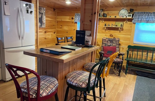 Jackman House | Direct trail head access!
