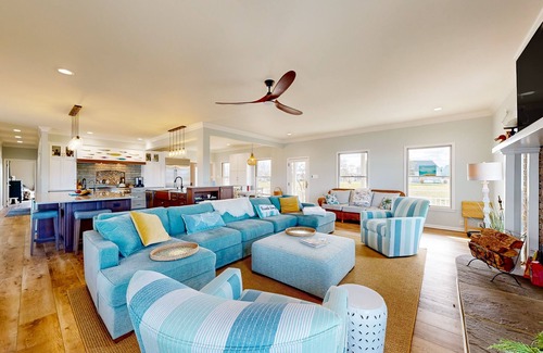 Point Lookout House | Direct waterfront access to the Chesapeake Bay with pool and hottub